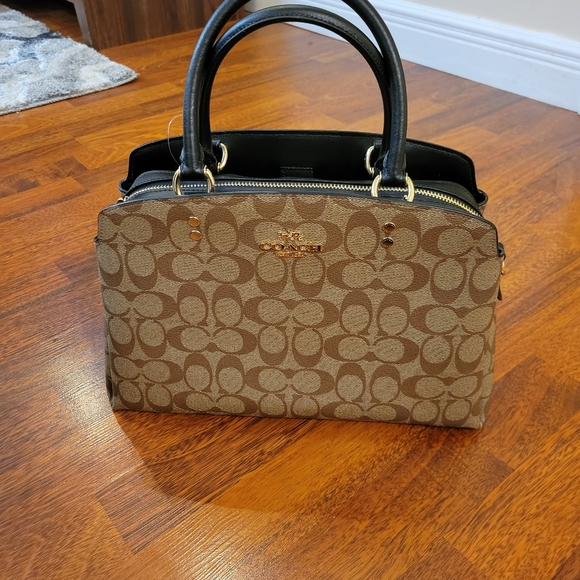 SOLD! Coach Purse! Signature Lillie Carryall in Signature Canvas - Picture 2 of 9